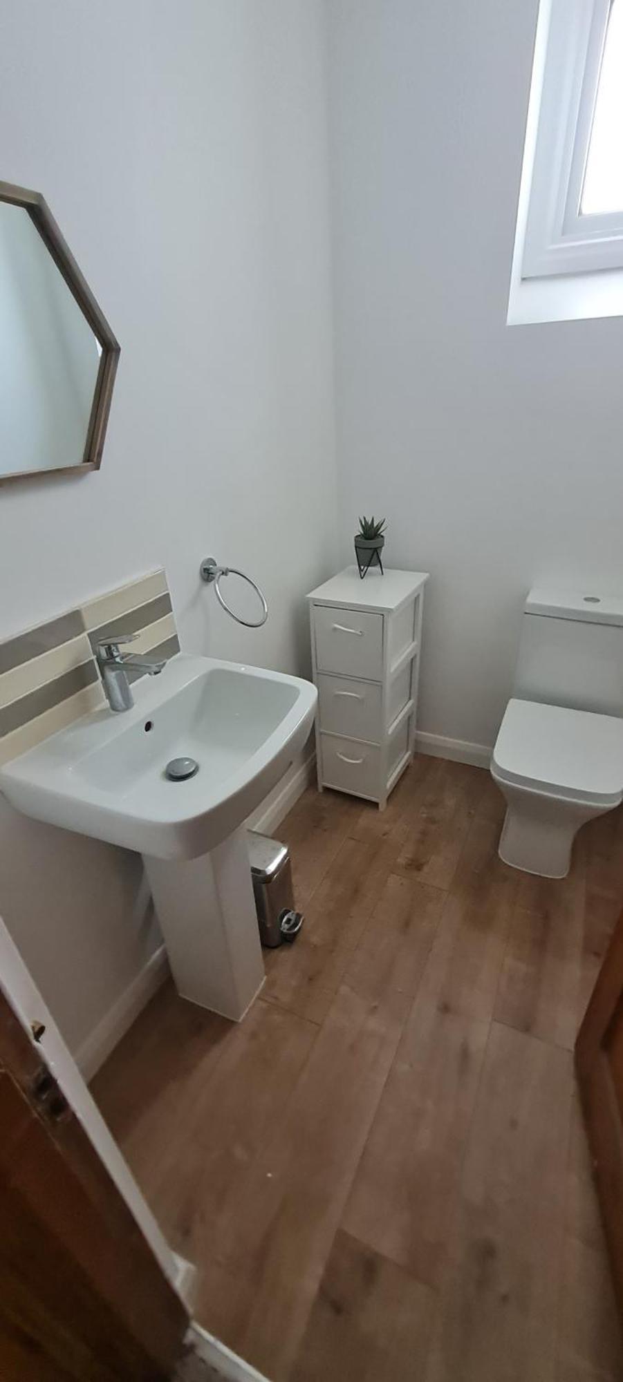 Beach View, 4 Bedroom House Opposite The Sea! Sleeps 10 Sandgate Eksteriør bilde