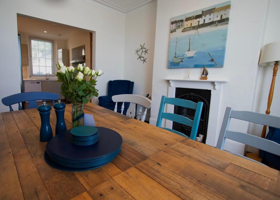 Beach View, 4 Bedroom House Opposite The Sea! Sleeps 10 Sandgate Eksteriør bilde