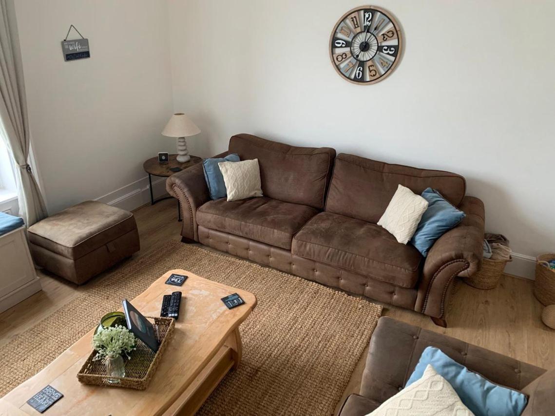 Beach View, 4 Bedroom House Opposite The Sea! Sleeps 10 Sandgate Eksteriør bilde